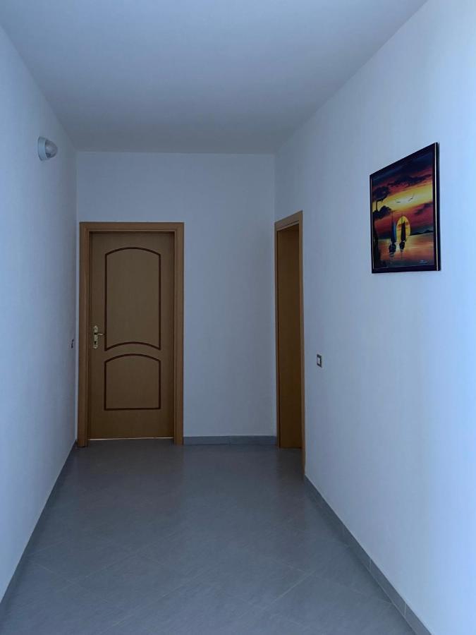 Baks-Rrjoll Apartment Sun Roll מראה חיצוני תמונה